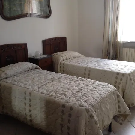 Vigneti Brichet Alloggi Agrituristici * Isola d'Asti